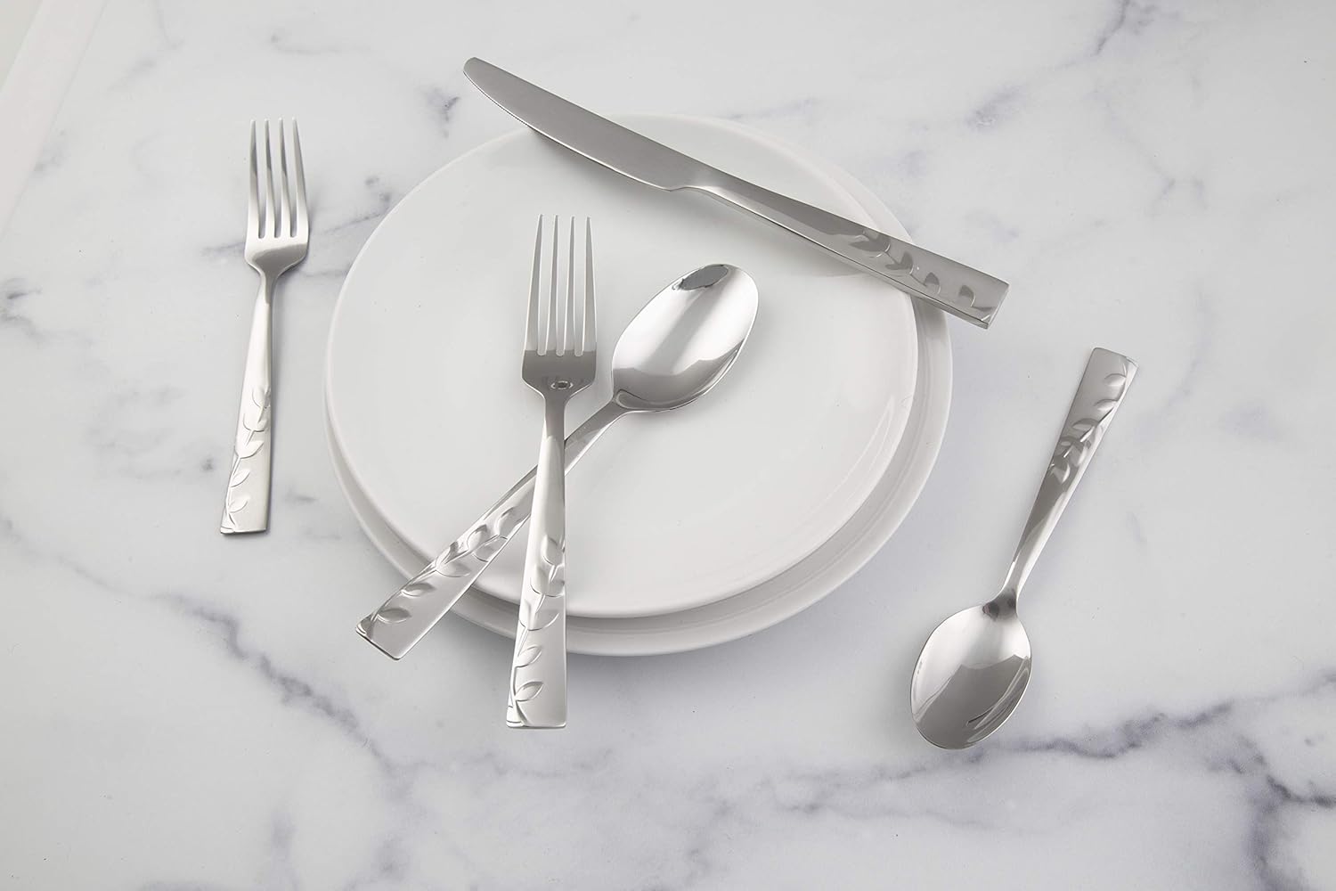 Cambridge Silversmiths Blossom Flatware Set